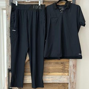Grey’s Anatomy Edge scrub set Black. Top and pants Size Medium.